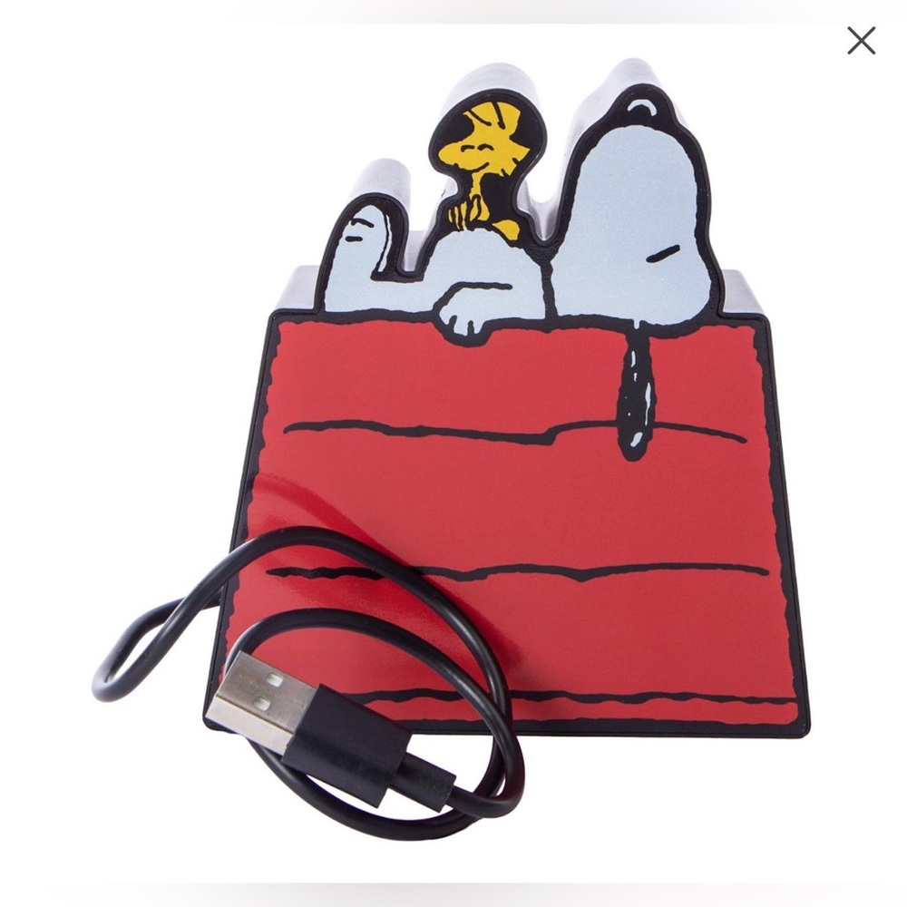 Peanuts 3 port Charging Hub Brand New - Picture 6 of 10